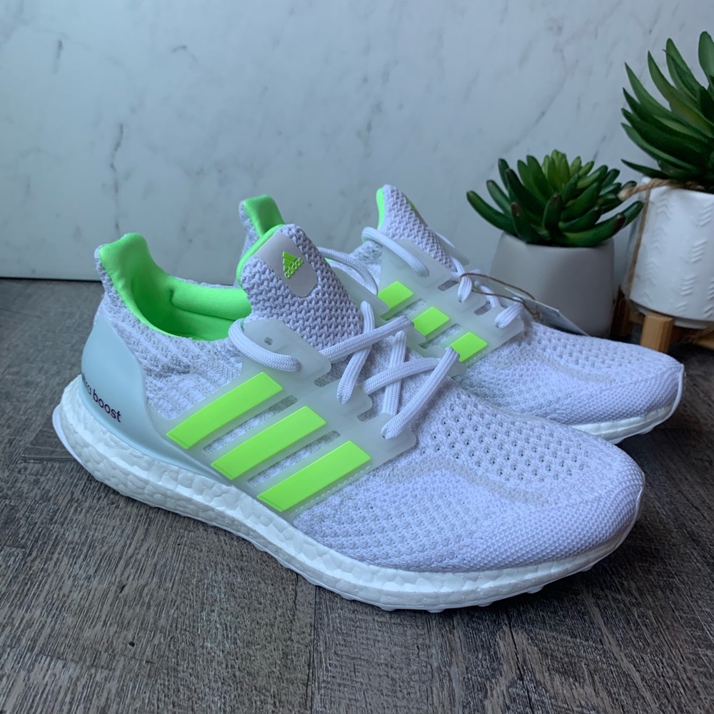 adidas UltraBOOST 5.0 “Glow in the Dark” - Picture 8 of 10